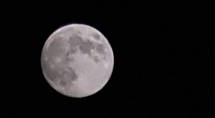 A picture of the moon